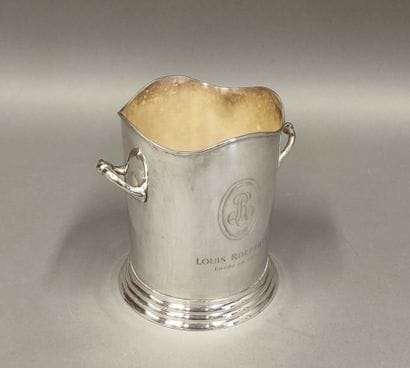 Louis ROEDERER engraved silver-plated two-handled...
