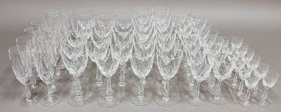 BACCARAT : partie de service de verres en...