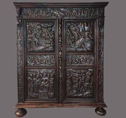 Louis XIII Bible cabinet in natural wood...