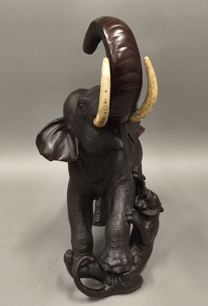 JAPAN, Meiji period (1868-1912) Barking elephant,...