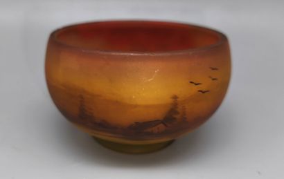 PEYNAUD : small pâte de verre bowl decorated...