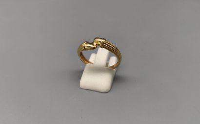 Yellow gold ring, grooved ring (eagle)
Weight...