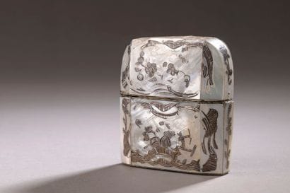French work - (18th century)
Poplar flaconier...