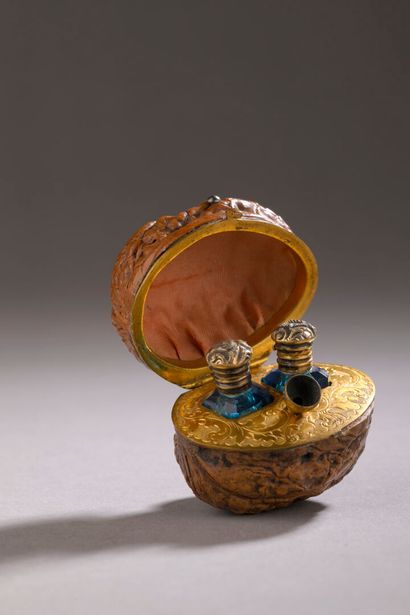 French work - (circa 1830-1840)
Necessaire...