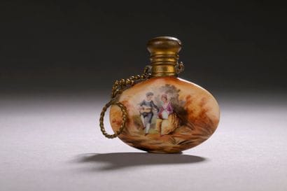 French work - (1910's)
Curved oval perfume...