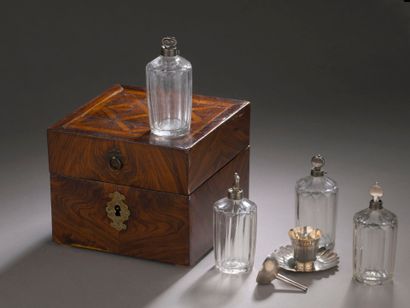 French work - (2nd half of the 18th century)
Nécessaire...