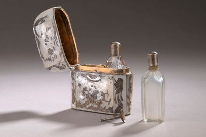 French work - (18th century)
Poplar flaconier...