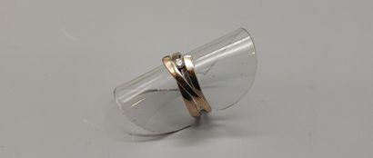 Ring in white gold (750), with three crossed...