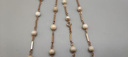 Sautoir in 18K (750) gold with stick chain...
