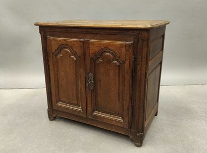 Moulded oak jam cupboard with two doors....