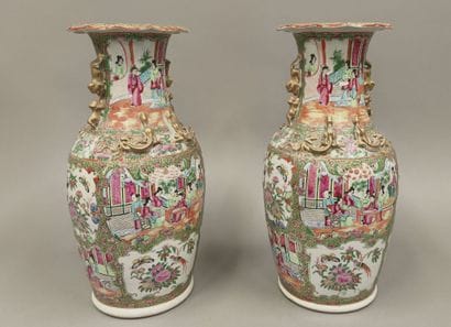 CHINA, Canton. Pair of large vases decorated...