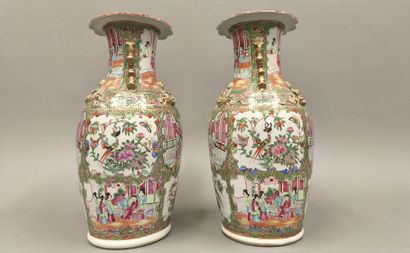 CHINA, Canton. Pair of large vases decorated...