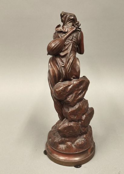 Eutrope BOURET (1833-1906). La Frileuse à...