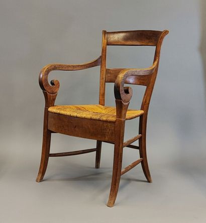 Fauteuil paillé dit 