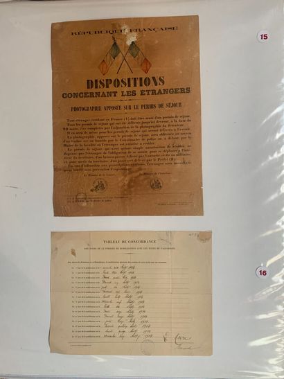 Lot d'affiches comprenant : - Le Petit Parisien...