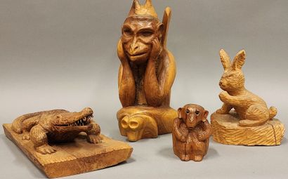 Gargouille (dans le goût) en bois sculpté...