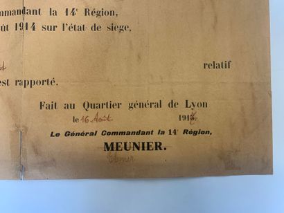 Lot de 13 affiches comprenant : - Ordre de...