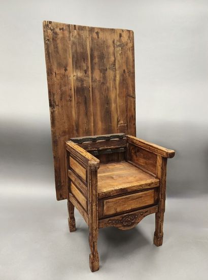 Armchair forming a shepherd's table in pine...