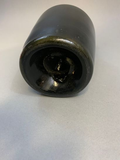 Large olive glass tobacco bottle, double...