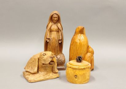 Vierge en bois sculpté - H. 40 cm
Joint :...