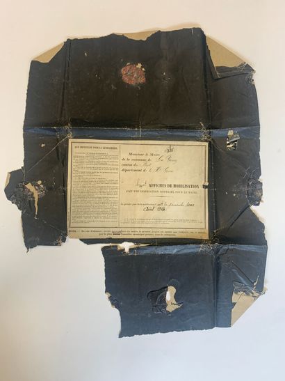 Lot d'affiches et enveloppes comprenant :...