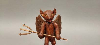 Petit diable en bois sculpté et métal - H....