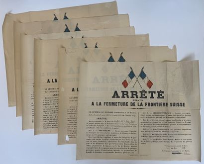 Lot de 13 affiches comprenant : - Ordre de...