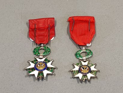 FRANCE, ordre de la Légion d'honneur. Deux...