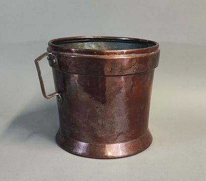 Set comprising an antique 17th-century copper...