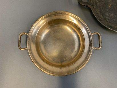 Two bronze dishes with two handles. Diameters:...