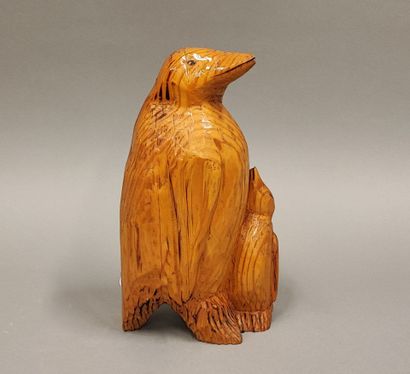 Vierge en bois sculpté - H. 40 cm
Joint :...