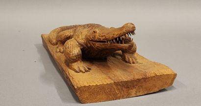 Gargouille (dans le goût) en bois sculpté...