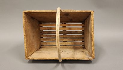 Set of wooden objects: drip basket - 39.5...