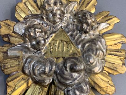 Bas-relief Gloire in gilded and silvered...