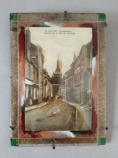 Avallon, la Grand'Rue 
Photograph with mother-of-pearl...