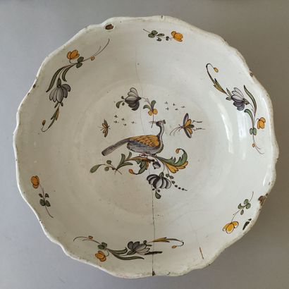 NEVERS, late 18th / 19th century
Polychrome...