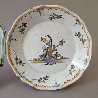 NEVERS, late 18th / 19th century
Polychrome...