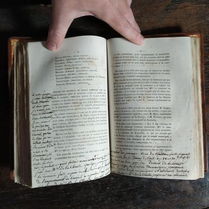 HENRY (V.-B.). Mémoires historiques sur la...