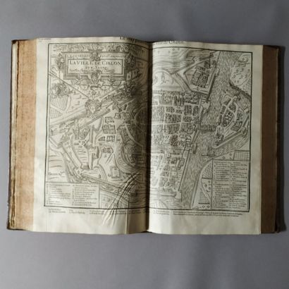 [Sixteenth-century book]. SAINT-JULIEN (Pierre...