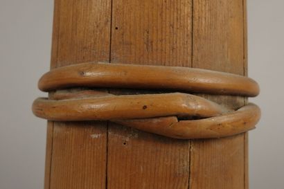 Lot including : - churn with beater in natural...