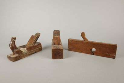 Set of planers and varlopes, two blades marked...