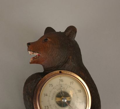 Carved barometer/thermometer bear 
H 30 ...