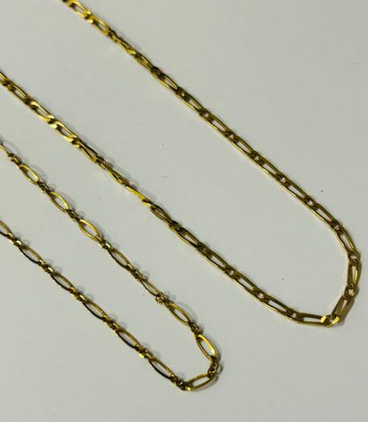 Two 18K gold chains
P. 15,5g