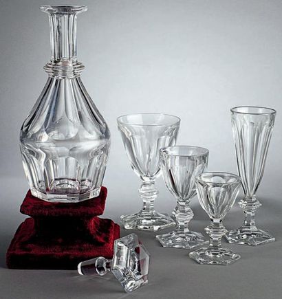 BACCARAT
Service Harcourt en cristal comportant...