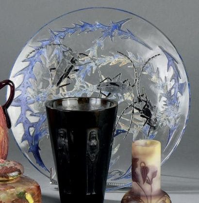 RENE LALIQUE (1860-1945)
Grand plat rond...