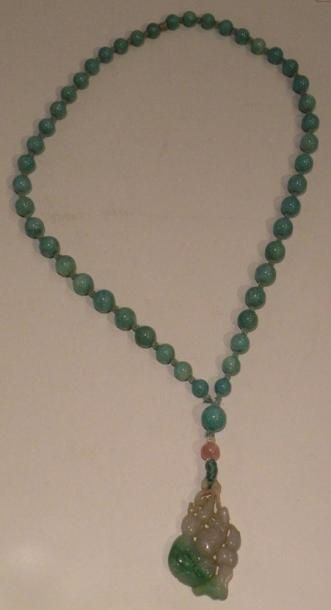 Pendentif en jadéite et perles en jadéite...