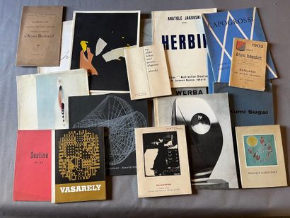 [Artists’ Exhibition Catalogs]. A collection...