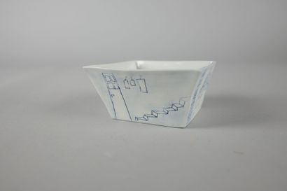 SH, probablement suisse. Coupe en porcelaine...