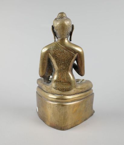 Statue de Bouddha assis Shakyamuni en laiton...