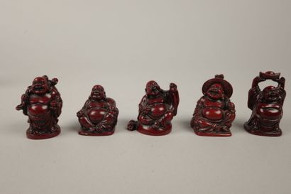 Lot de bibelots comprenant : deux statuettes...